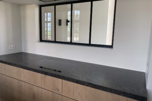 Belgian Blue Stone - Kitchen - worktop Flamed and brushed - Conception