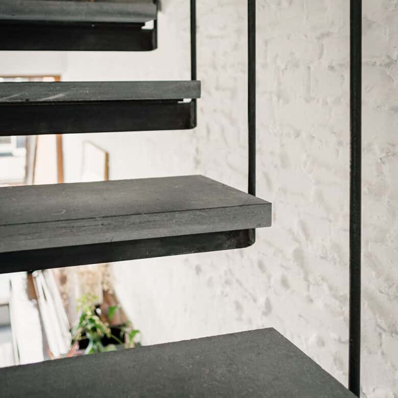 Belgian Blue Stone - Staircase - Finish : Sawn