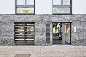 01 Pierre Bleue Belge - facade - clivoDECOR