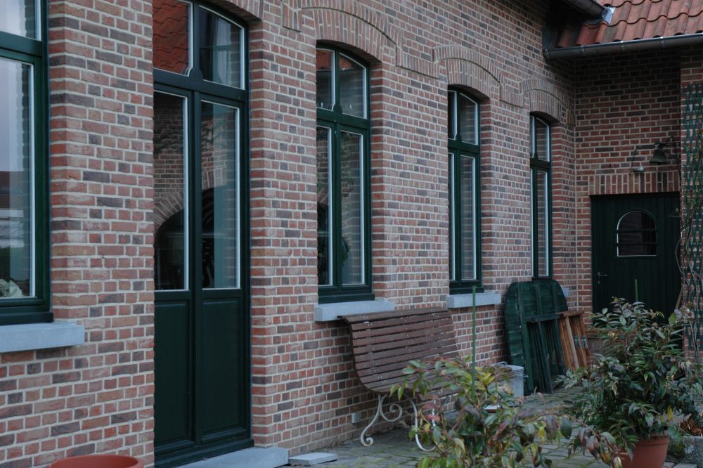 Belgische Blauwe Hardsteen - Natuursteen - deurdorpels en vensterdorpels