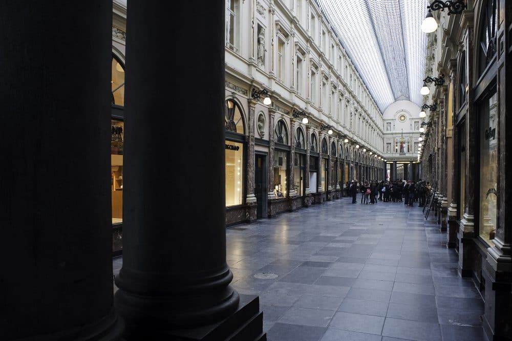 Brusselse Koninklijke galerijen - Belgische blauwe hardsteen 3