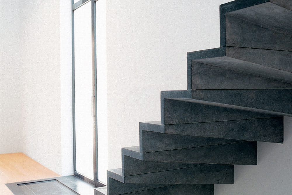 Trap - Belgische blauwe hardsteen