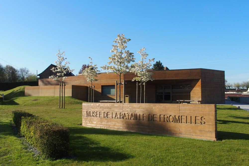 Tegels blauwe steen - Het museum van Fromelles - Belgische blauwe hardsteen