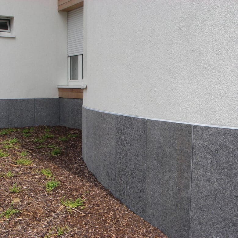 Belgische Blauwe Steen - Gevel - Afwerking : Gevlamd