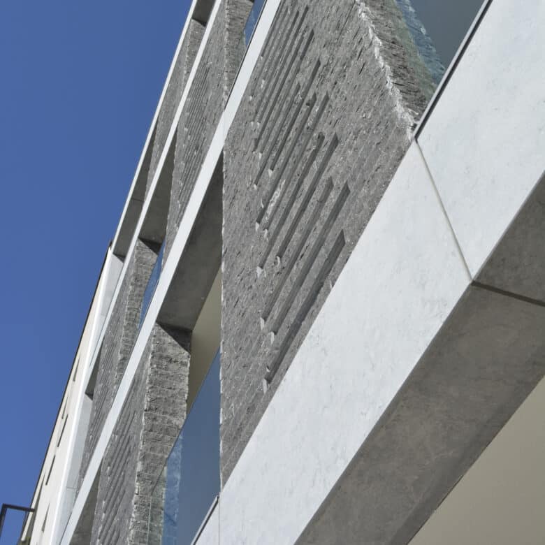 Belgische Blauwe Steen - Gevel - Steenstrips clivoDECOR - Gekloven