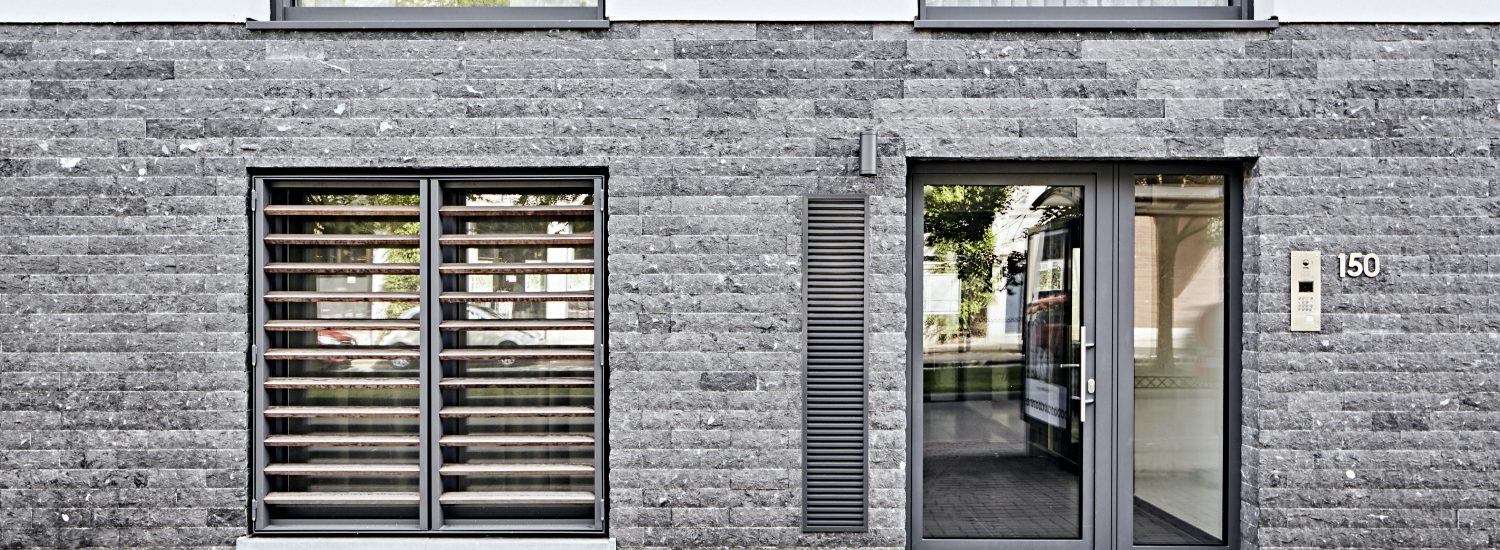 01 Pierre Bleue Belge - facade - clivoDECOR